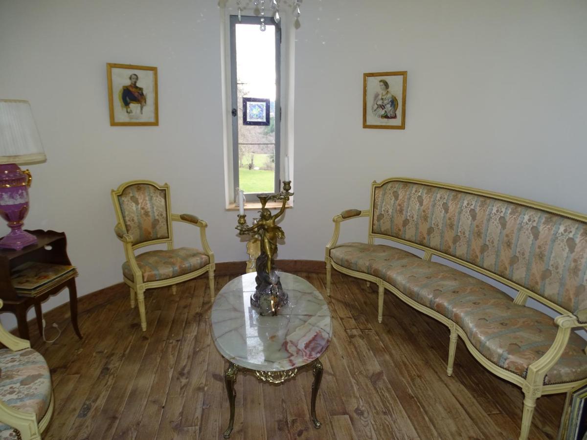 Chateau De La Forie Bed & Breakfast *